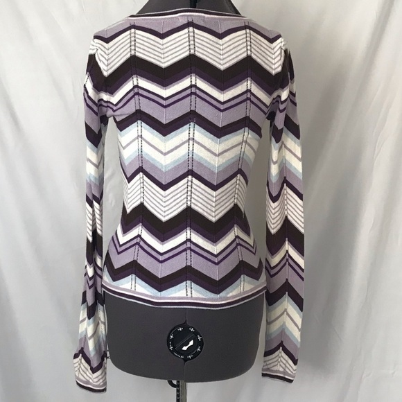 🔴CLEARANCE🔴 Size S H&M Purple Chevron Sweater - Picture 2 of 2